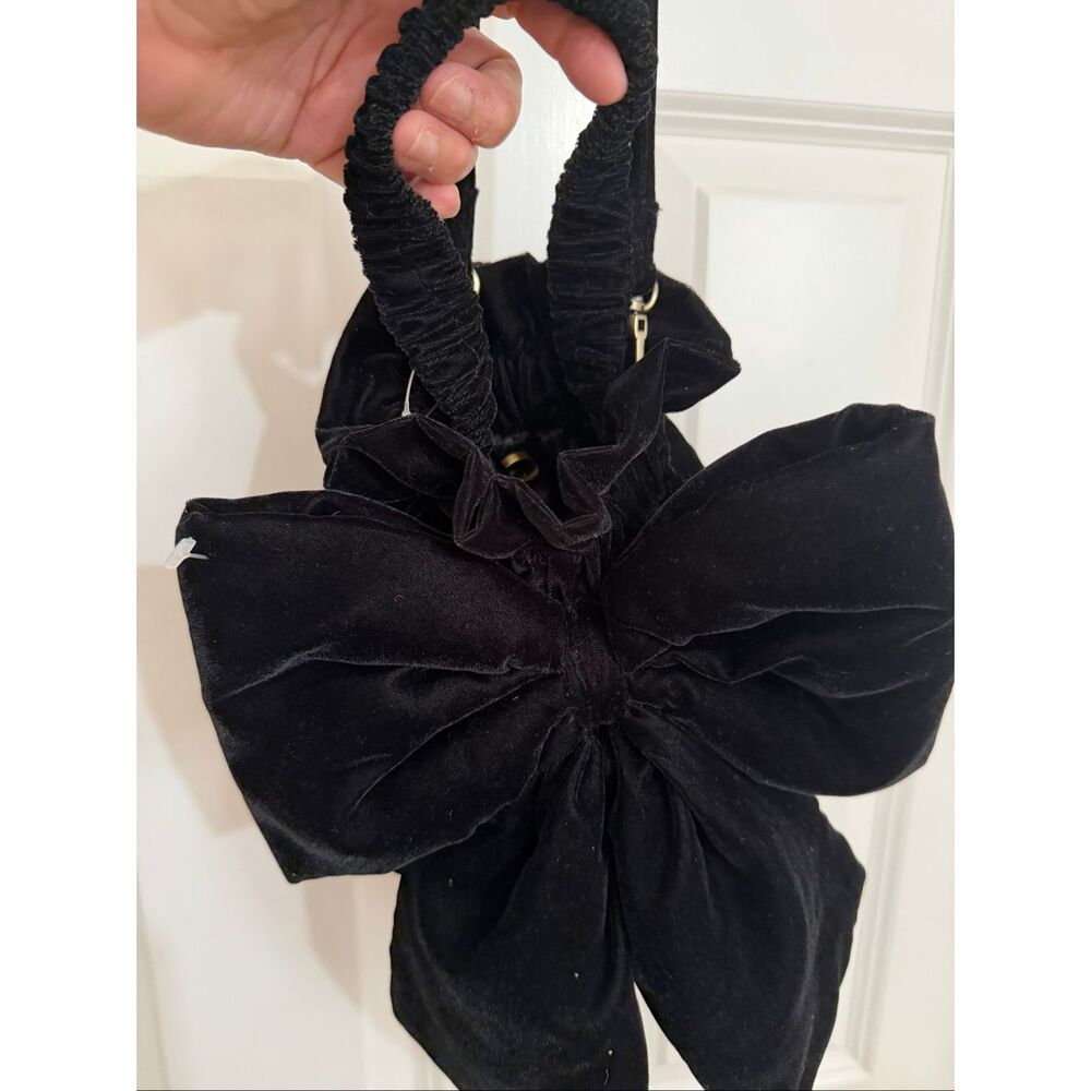 Free People Belle Velvet Bow Bag - Picture 8 of 11